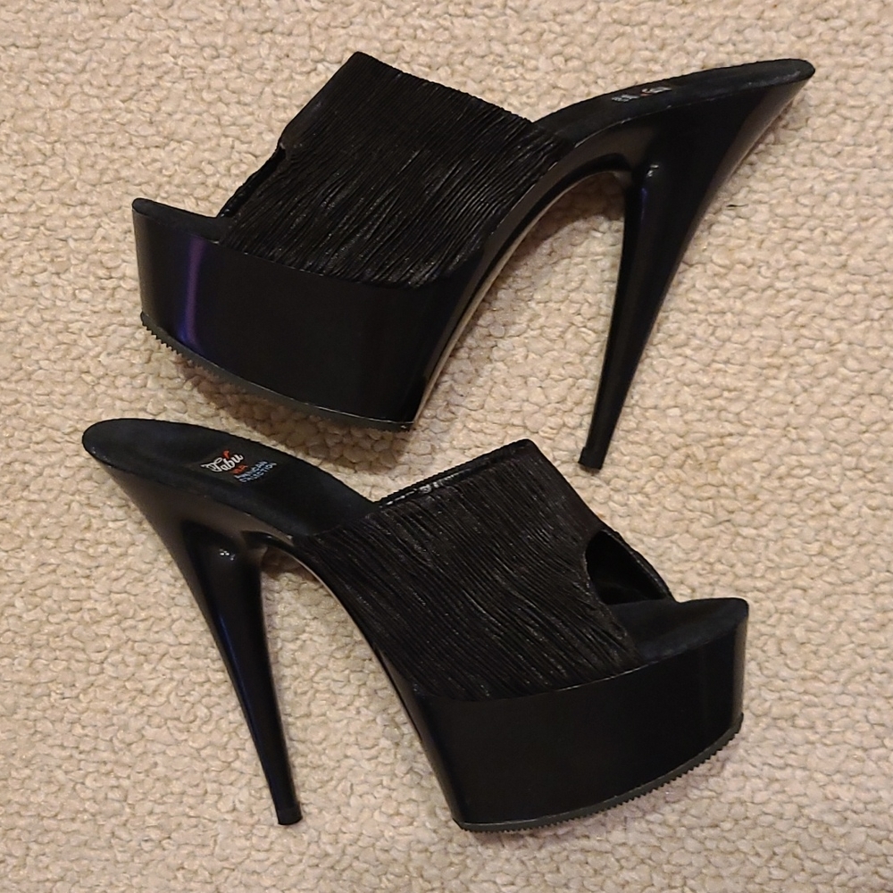 Sexy open toe black platform